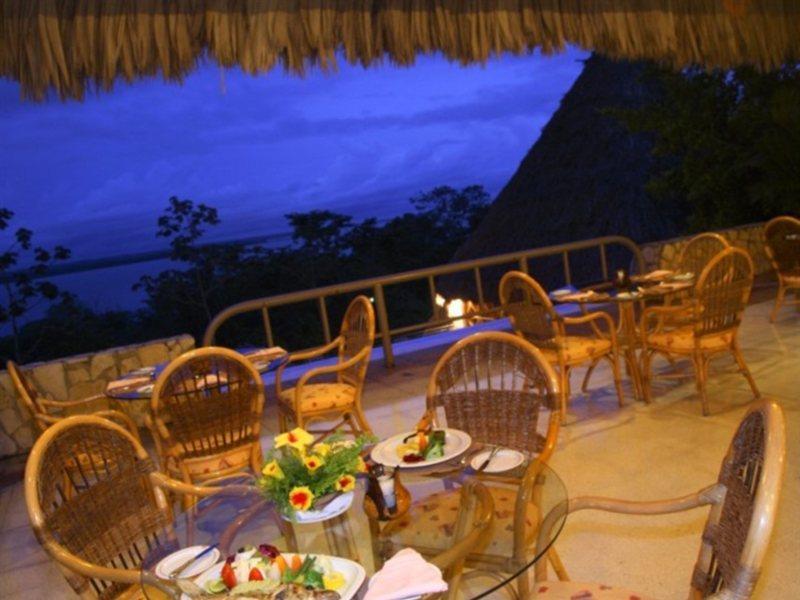 Camino Real Tikal‎ Hotel El Remate Exterior photo